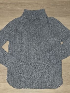 American Eagle Outfitters Gray Ribbed Mock Neck Turtleneck Knit Sweater